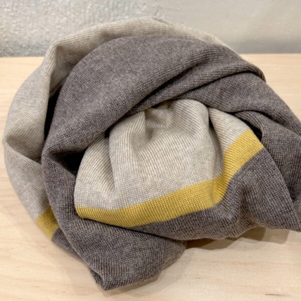 Striktørklæde, Accessory no. 3 beige/mørk sand og gul